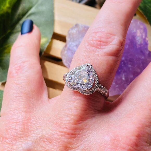 Sterling Silver Heart CZ Ring Size 8 - Picture 4 of 8